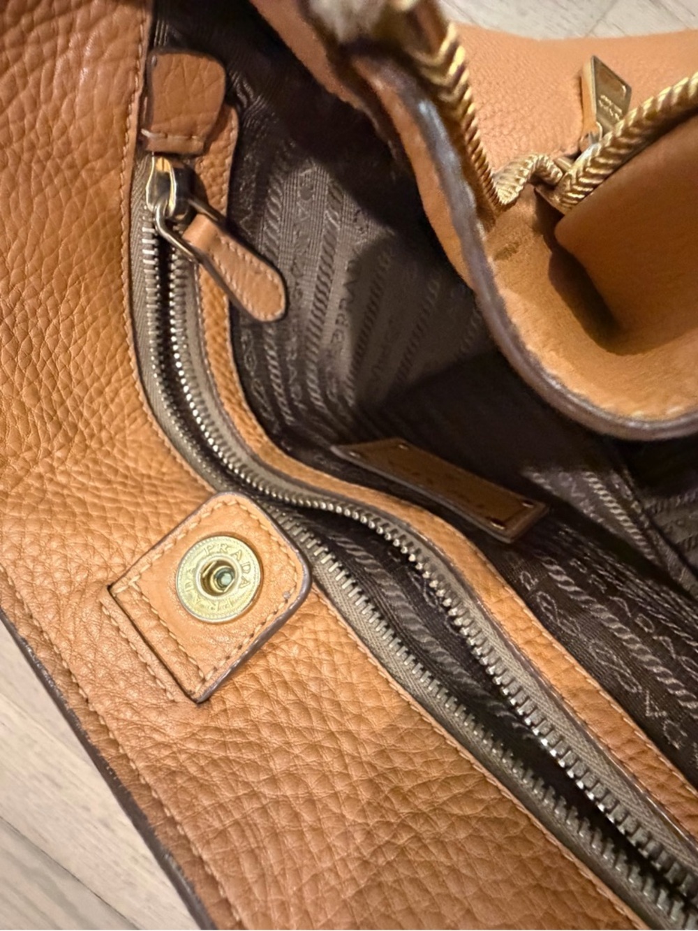 Prada Vitello Daino Leather Tote Shoulder Bag - Picture 10 of 11